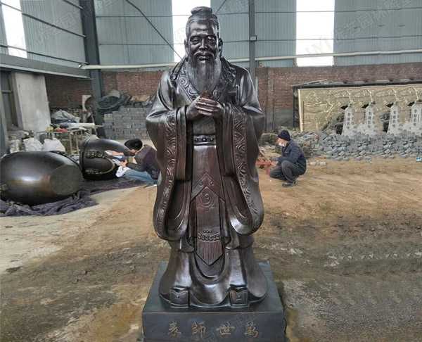 玻璃鋼雕塑制作出仿銅效果的步驟是什么呢？